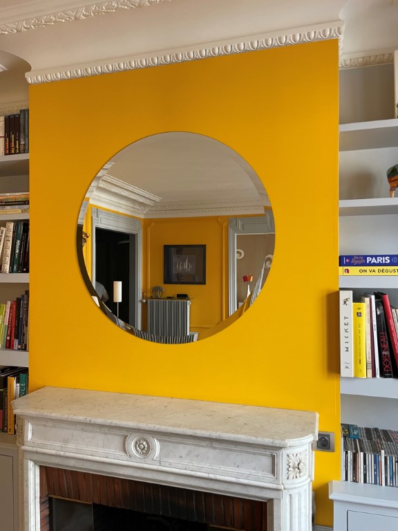 Miroir rond biseauté réalisé par Ferraris